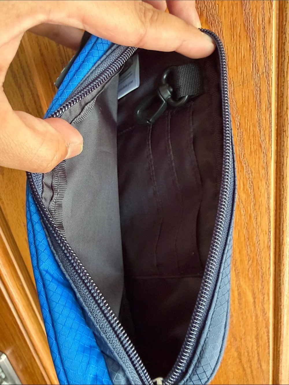 Blue Cell Phone Armband Pouch with Clear Touch Window - Gym/Sport Case